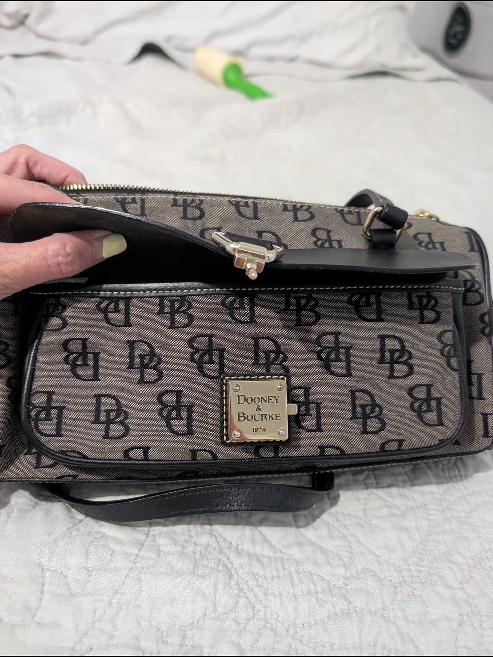 Dooney & Bourke Black and Tan Logo Shoulder Bag - Picture 7 of 9